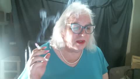 Snapshot of sissydianetx chatting on March 2025 12:32:01 AM Sissy Diane online show from March 2025 12:32:01 AM