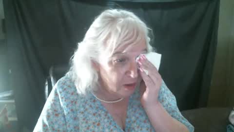 Snapshot of sissydianetx chatting on September 2025 11:38:01 PM Sissy Diane online show from September 2025 11:38:01 PM