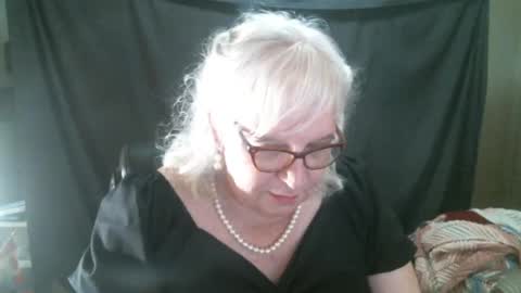 Snapshot of sissydianetx chatting on September 2025 11:38:02 PM Sissy Diane online show from September 2025 11:38:02 PM