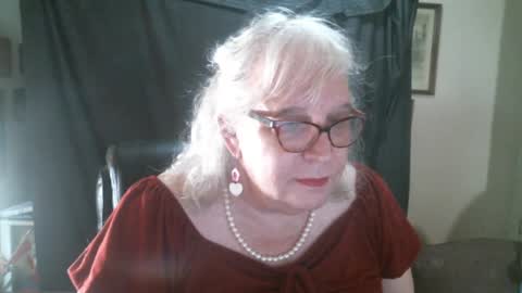Snapshot of sissydianetx chatting on September 2025 11:30:01 PM Sissy Diane online show from September 2025 11:30:01 PM