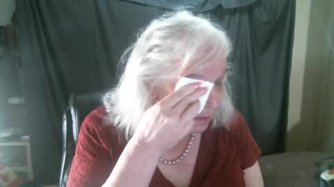 Snapshot of sissydianetx chatting on October 2025 11:40:01 PM Sissy Diane online show from October 2025 11:40:01 PM