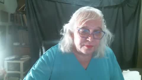 Snapshot of sissydianetx chatting on October 2025 11:38:02 PM Sissy Diane online show from October 2025 11:38:02 PM