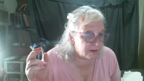 Snapshot of sissydianetx chatting on October 2025 11:37:01 PM Sissy Diane online show from October 2025 11:37:01 PM