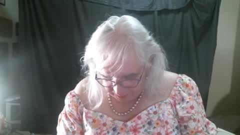 Snapshot of sissydianetx chatting on November 2025 12:51:02 PM Sissy Diane online show from November 2025 12:51:02 PM