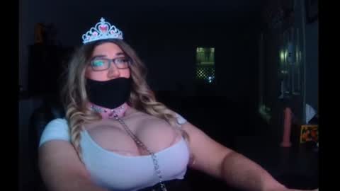 Snapshot of sissyjennybambi chatting on February 2025 09:42:02 AM Sissy Jenny Bambi online show from February 2025 09:42:02 AM