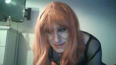 Snapshot of sissysara4fun chatting on September 2025 07:18:02 AM I messy facials online show from September 2025 07:18:02 AM