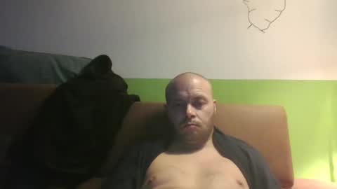 Snapshot of sixten19795 chatting on November 2025 06:17:01 PM sixten19795 online show from November 2025 06:17:01 PM