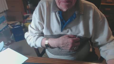 Snapshot of sjbottomboi chatting on December 2024 12:57:02 AM sjbottomboi online show from December 2024 12:57:02 AM