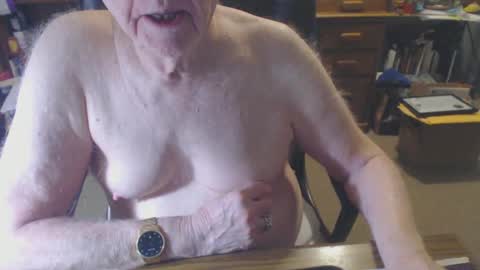 Snapshot of sjbottomboi chatting on March 2025 05:35:01 AM sjbottomboi online show from March 2025 05:35:01 AM