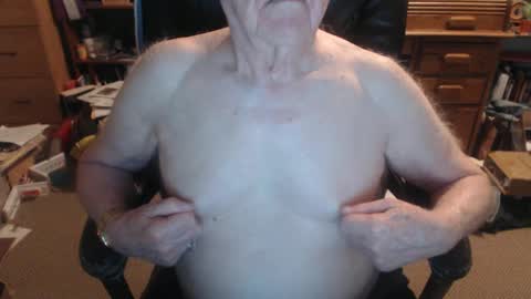 Snapshot of sjbottomboi chatting on October 2025 03:24:02 AM sjbottomboi online show from October 2025 03:24:02 AM