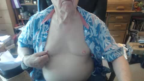 Snapshot of sjbottomboi chatting on October 2025 08:39:01 PM sjbottomboi online show from October 2025 08:39:01 PM