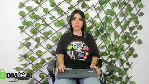 Skarlet online show from September 2025 04:39:02 PM