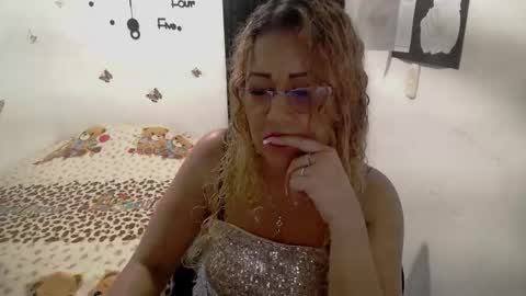 SKARLETH online show from February 2026 05:08:01 AM