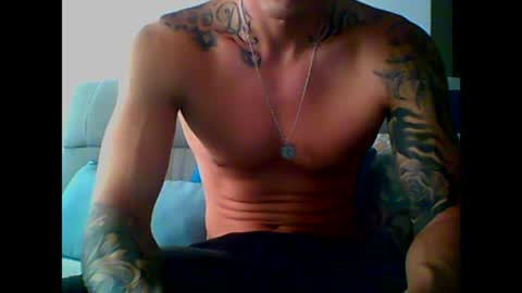 Snapshot of skater19xxx chatting on February 2025 09:59:01 PM miguel online show from February 2025 09:59:01 PM