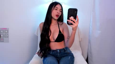 Snapshot of skeeter_cb chatting on November 2025 04:58:02 PM Skeete CHRISTMAS SHOW THIS DECEMBER 24 CHECK OUT MY AMAZON LIST AND MAKE ME HAPPY online show from November 2025 04:58:02 PM