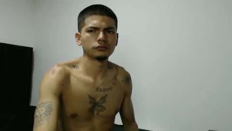 Snapshot of skinny_badboy chatting on September 2025 11:52:01 PM E R O S online show from September 2025 11:52:01 PM