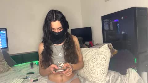 skinny_dior online show from January 2026 02:26:02 AM