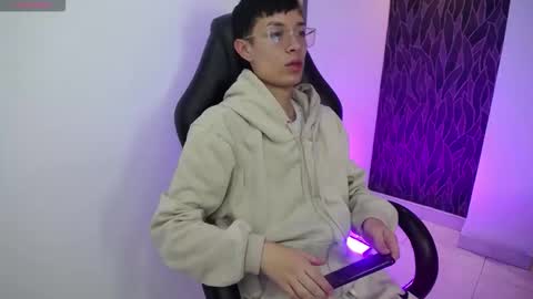 Snapshot of skinny_office chatting on February 2026 12:56:01 PM David online show from February 2026 12:56:01 PM