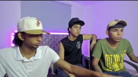 Snapshot of skinny_tatto01 chatting on October 2025 08:24:02 PM skinny_tatto01 online show from October 2025 08:24:02 PM