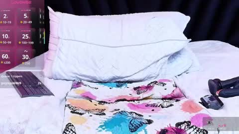 Mariah Black  online show from November 2025 12:57:02 AM