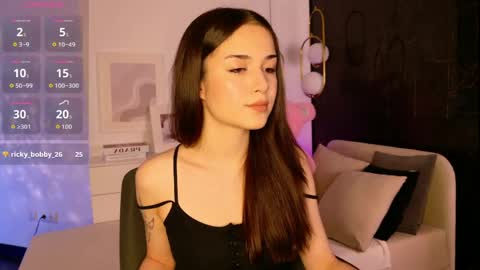 Ellie online show from May 2026 08:49:02 PM