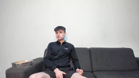 Snapshot of skinnyguywithbigd chatting on December 2024 01:45:01 AM skinnyguywithbigd online show from December 2024 01:45:01 AM