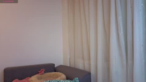 SkinnyMode online show from October 2025 06:43:01 AM