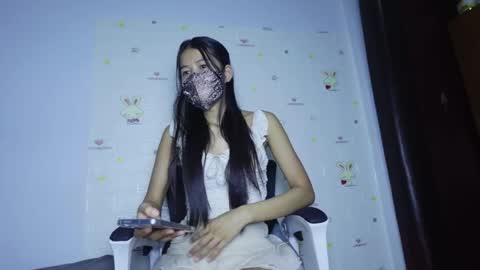 skinnythai4u online show from April 2026 12:47:01 PM