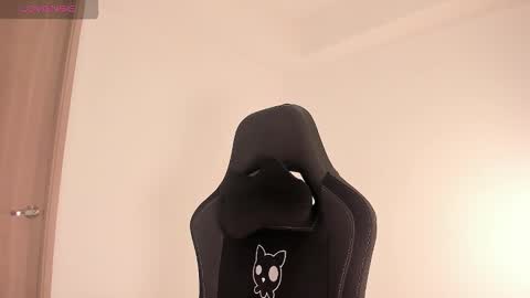 Skinnyy   online show from March 2026 08:32:02 AM