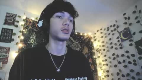 skiny_dann online show from May 2026 03:33:02 AM