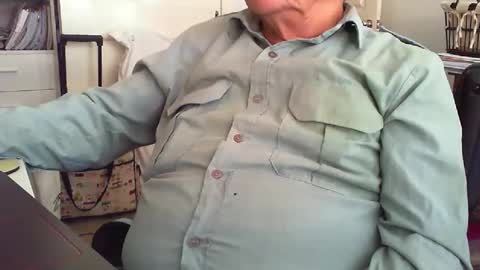 Snapshot of skipper1970 chatting on May 2026 01:03:01 AM Skipper1970 online show from May 2026 01:03:01 AM