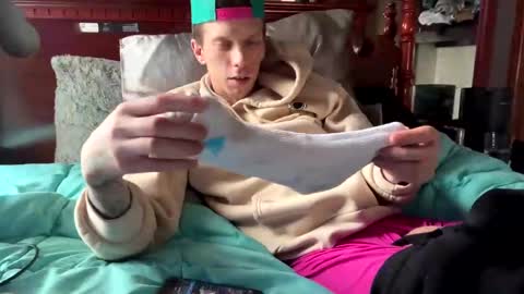 Skittles online show from February 2025 08:00:01 PM