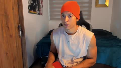 Snapshot of skull_prospect chatting on December 2024 11:08:02 AM Liam Vokov online show from December 2024 11:08:02 AM