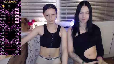 Iska Im genderfluid theyheshenot use ht have reasons and Mia my t-gf sheher online show from October 2025 03:42:01 PM