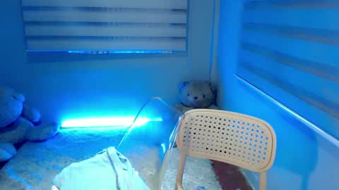    online show from January 2025 01:41:02 PM