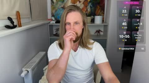 sky_guy25 online show from May 2026 07:45:02 PM