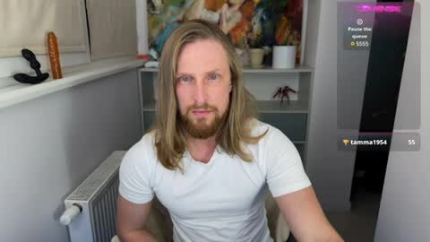 sky_guy25 online show from May 2026 07:56:02 PM