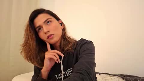 Vi online show from November 2025 02:17:02 AM