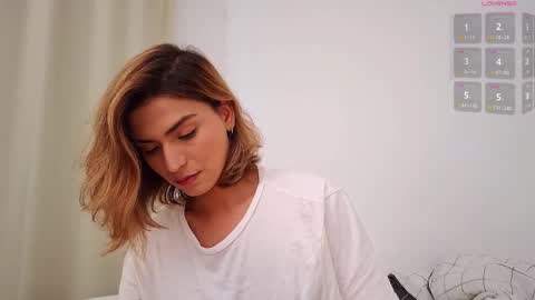 Snapshot of skyamber8v2 chatting on May 2026 12:21:01 PM Vi online show from May 2026 12:21:01 PM