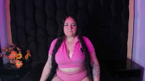 Snapshot of skyblacky_ chatting on December 2025 12:33:02 PM SkyBlacky online show from December 2025 12:33:02 PM