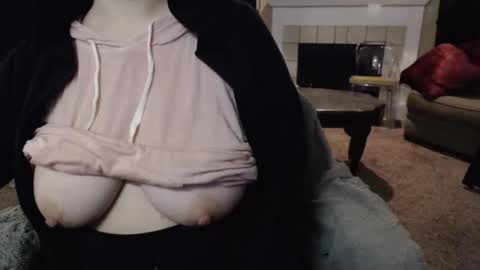 SKYLE   online show from December 2025 12:49:02 AM