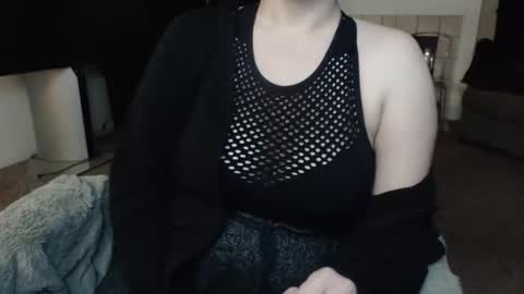 SKYLE   online show from December 2025 12:42:01 AM