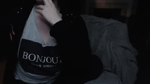 SKYLE   online show from March 2026 03:34:01 AM