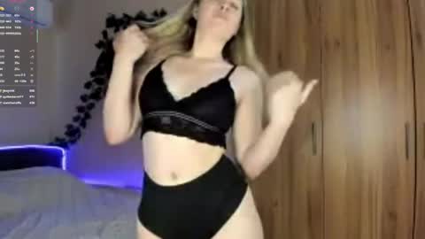 Snapshot of skyedavis chatting on May 2026 03:53:02 PM skyedavis online show from May 2026 03:53:02 PM