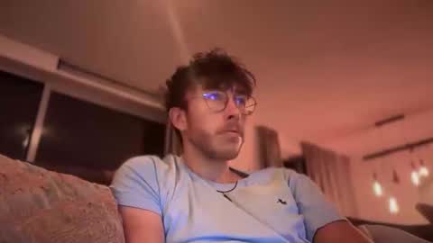 skyisthelimit1995 online show from December 2025 06:15:01 PM