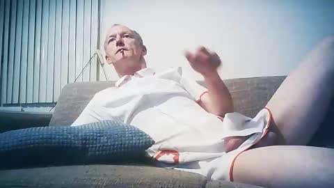 MadOteC online show from March 2026 02:45:02 AM