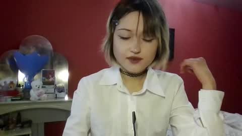 Snapshot of skylaporter1 chatting on November 2025 10:27:01 AM your little angel Masha online show from November 2025 10:27:01 AM