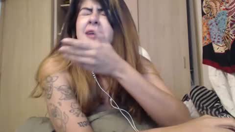 Skyler online show from February 2025 02:41:01 AM