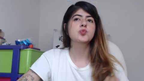 Skyler online show from February 2025 09:59:01 PM