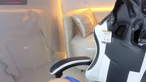 Snapshot of skyler_gracee_tx chatting on October 2025 01:01:01 PM Live 800am 200pm COLOMBIAN HOUR online show from October 2025 01:01:01 PM